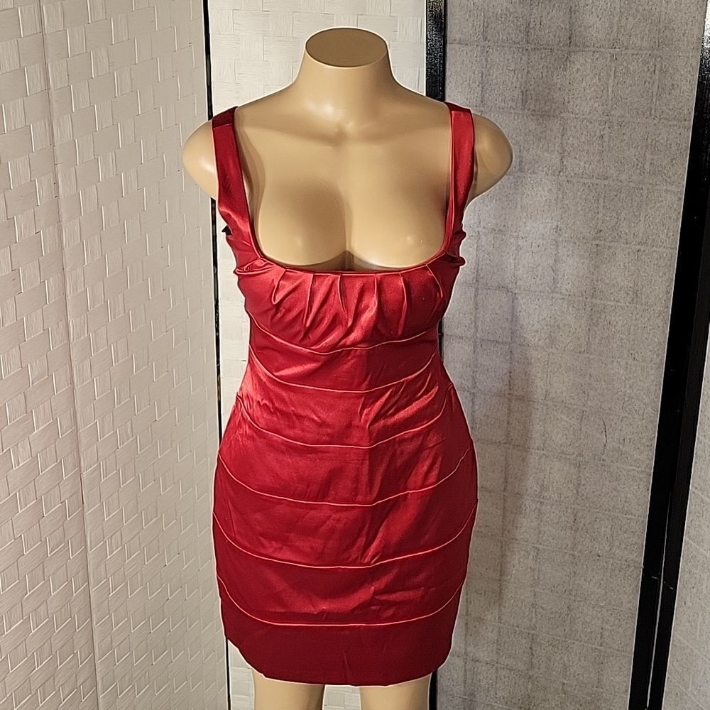 BISOU BISOU SQUARE NECKLINE SLEEVELESS PENCIL DRESS - Picture 12 of 13